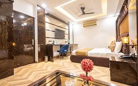Hotel Cosmo Near Blk Hospital Karol Bagh